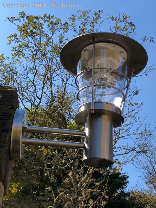 Luminária Arandela LED Solar para Varanda, Portão, Jardim etc.Allinone